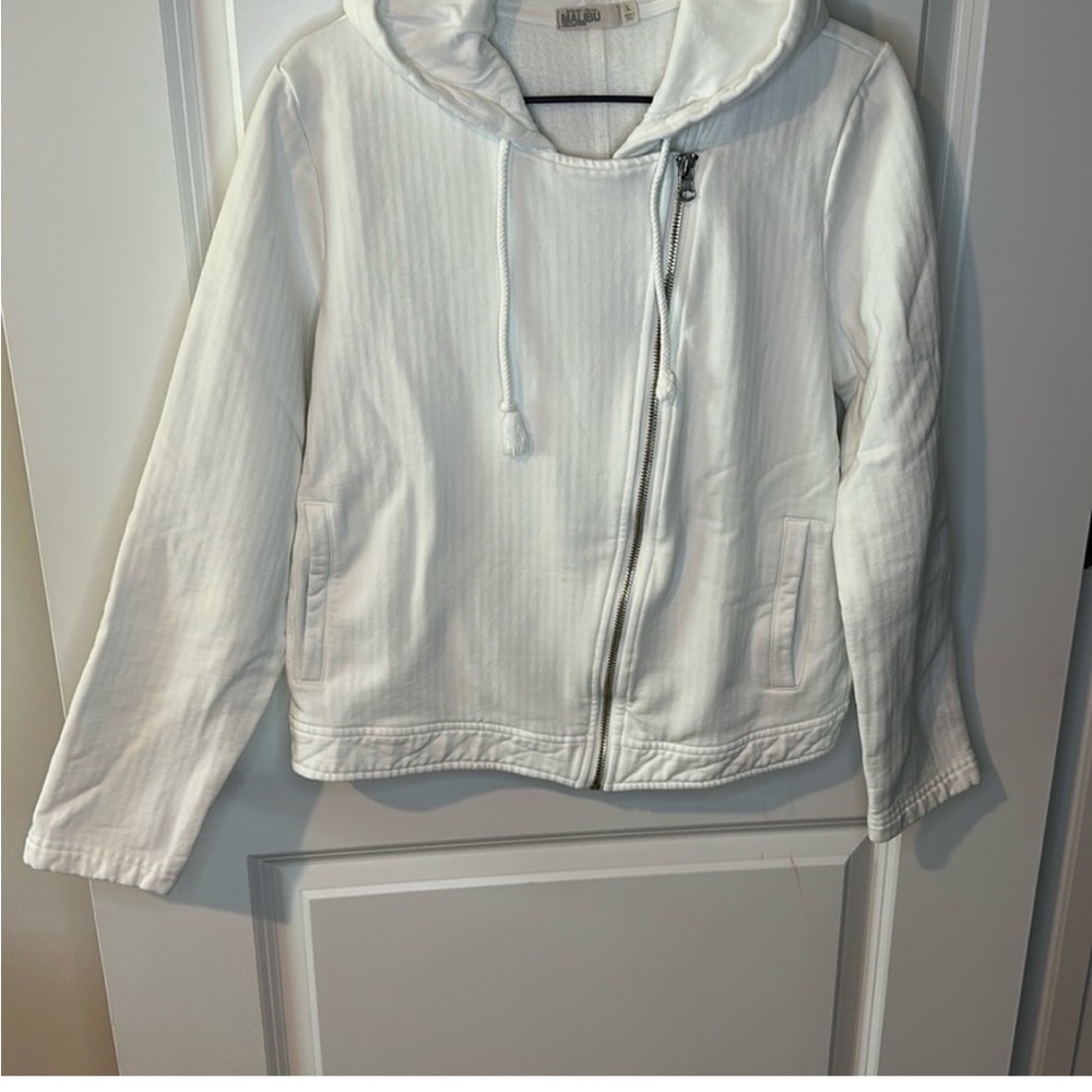 Barefoot dreams size Large White MC moto Hooded moto Jacket. EUC